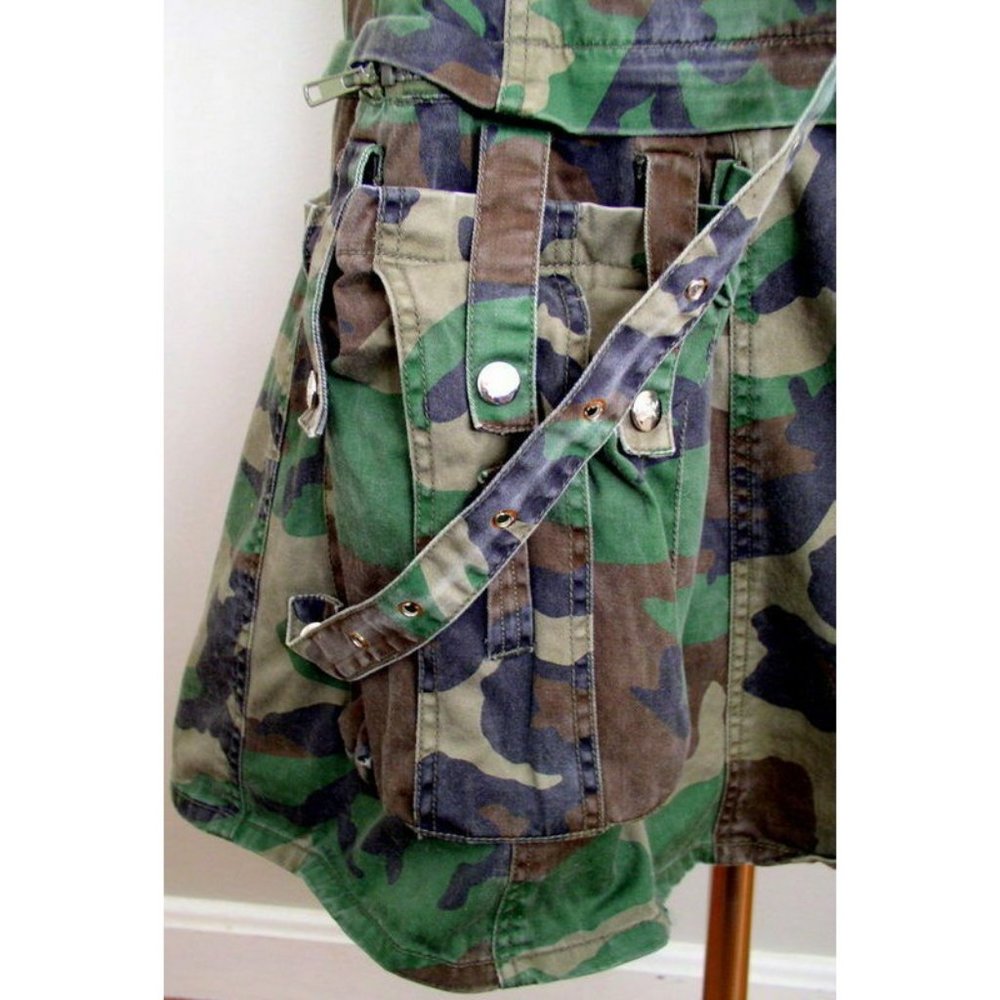 Vintage Tripp NYC Daang Goodman Camo Skirt Zip Off - Picture 11 of 12